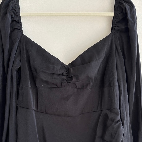 PrettyLittleThing Plus Black Shimmer Ruched Detail Puff Sleeve Bodycon Dress,NWT - Picture 6 of 16